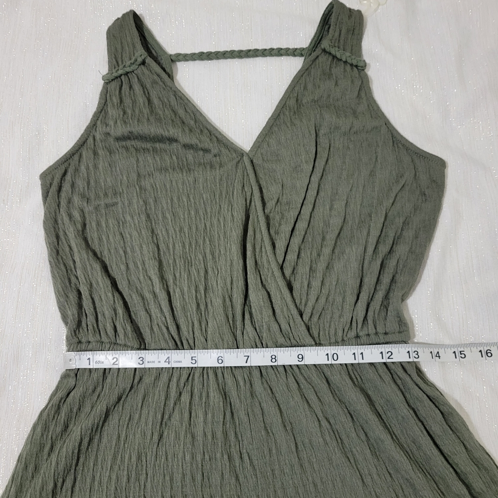 Green Universal Thread Romper - Picture 4 of 11